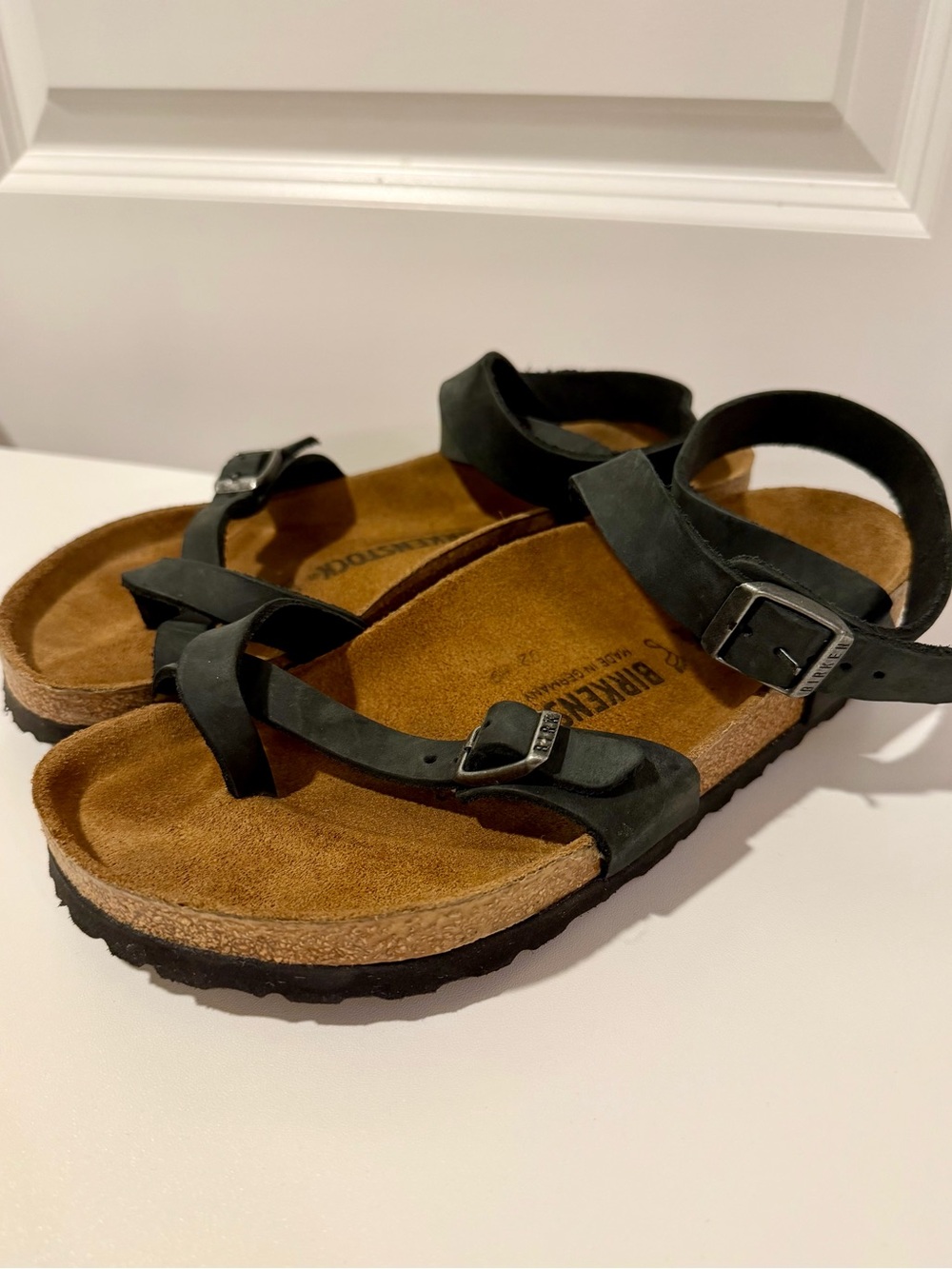 Birkenstock Yara Ankle-Strap Sandals 38 Regular Black Oiled Leather Flat Strappy